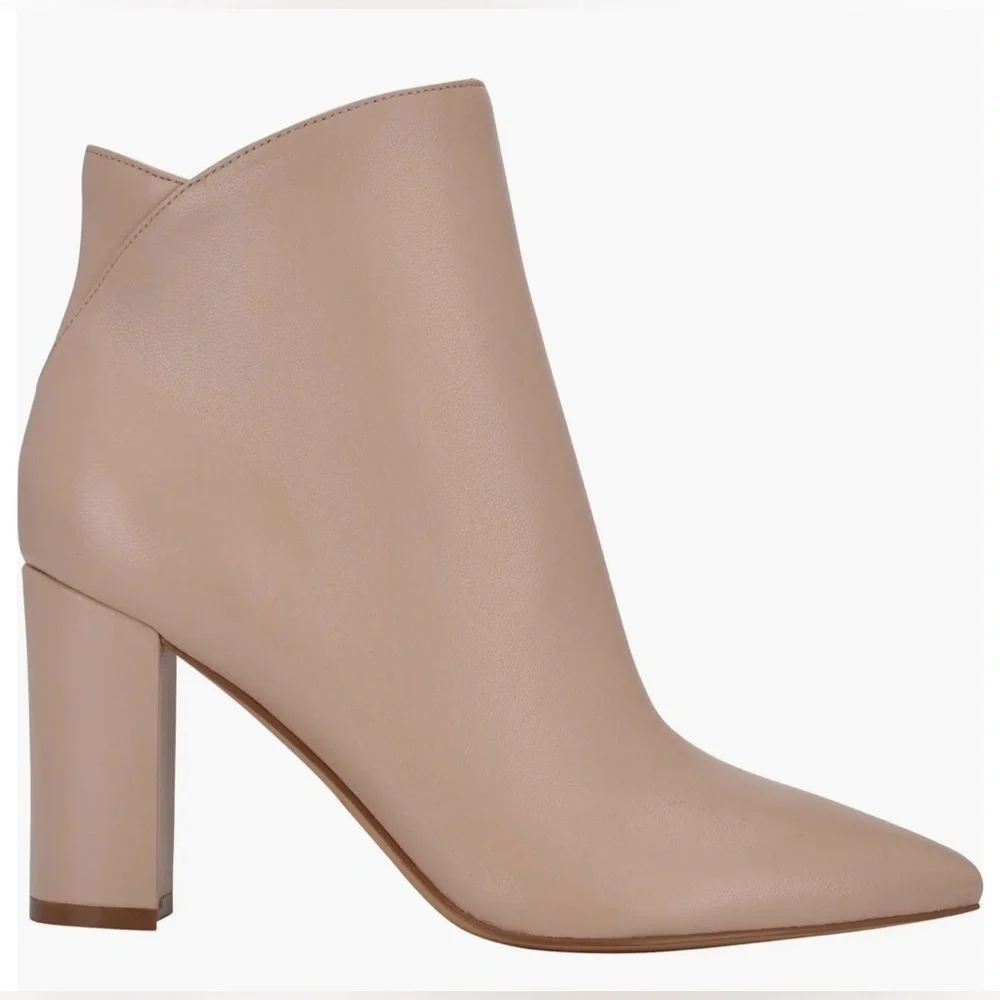 NEW Marc Fisher Women’s Urmi Pointed Toe Bootie Size 9M